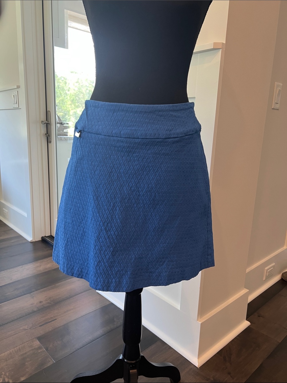 Peck & Peck Royal Blue Textured Skort